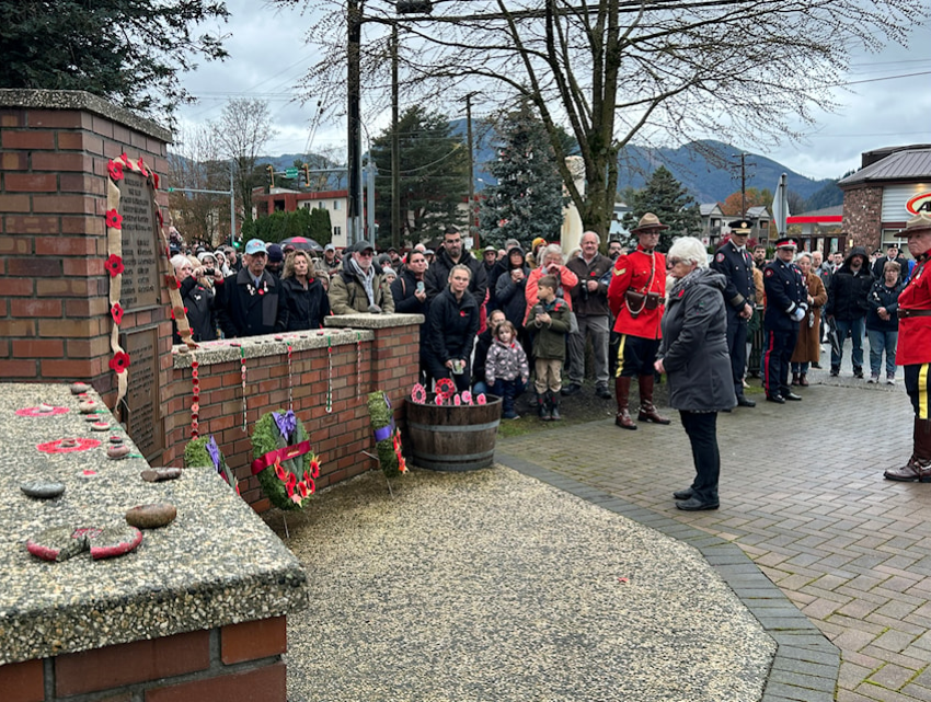 Mayor Pranger at the Agassiz Cenotaph