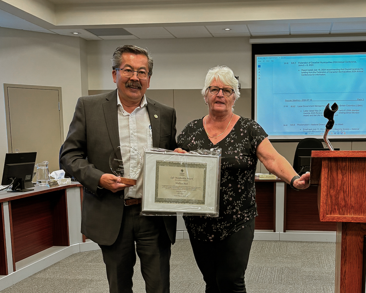 LGMA - Awards presented to Wallace Mah